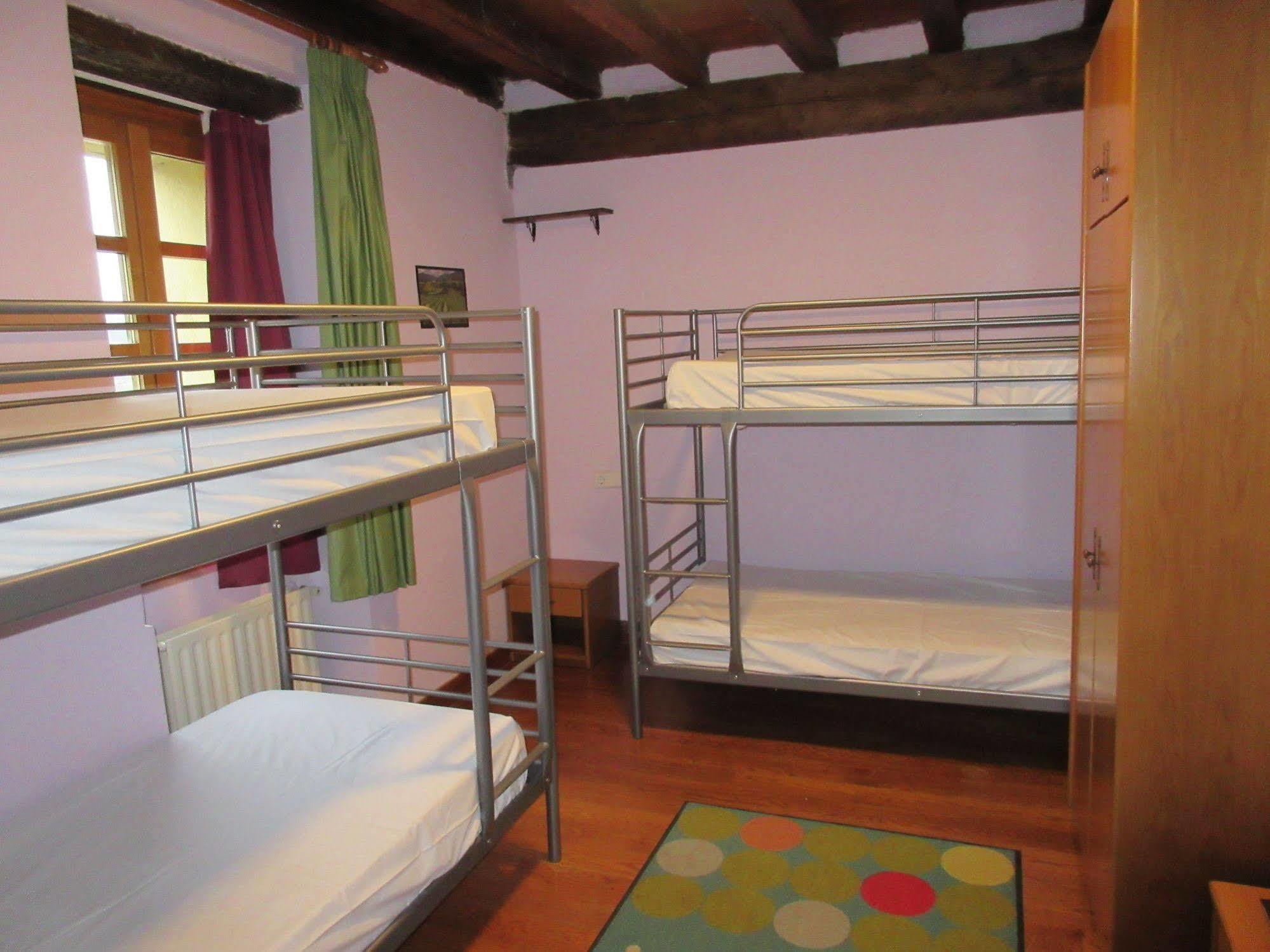 Ambiental De Hostal